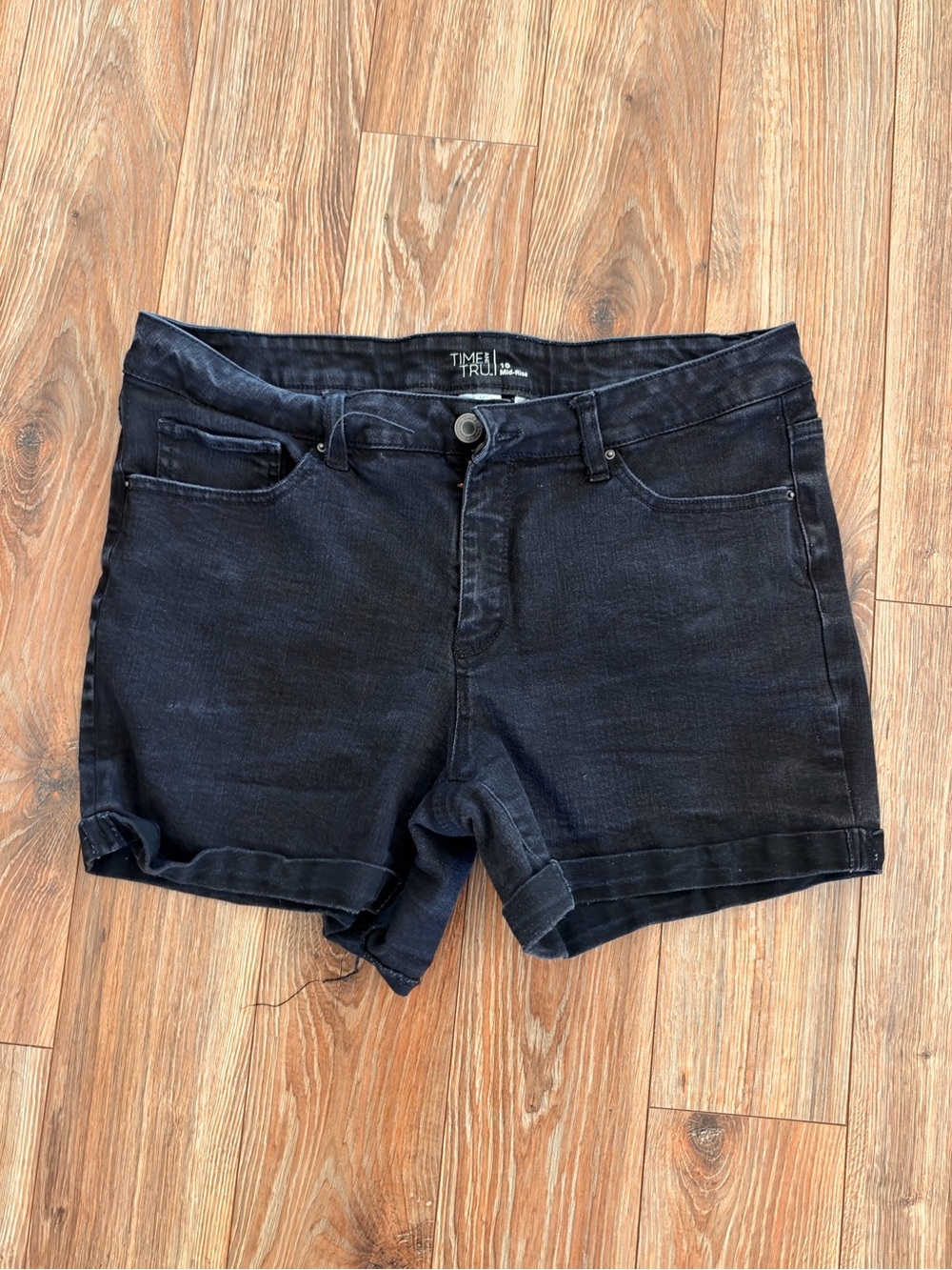 Time and Tru Dark Black Denim Rolled-Hem Shorts - Women's